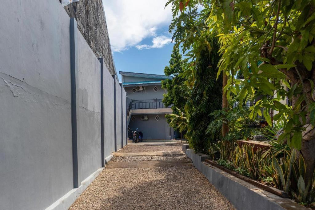 Spot On 2063 Bethania Residence Kupang  Esterno foto