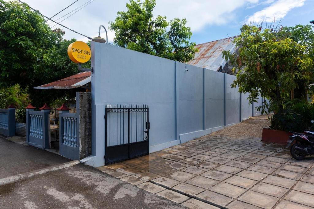 Spot On 2063 Bethania Residence Kupang  Esterno foto