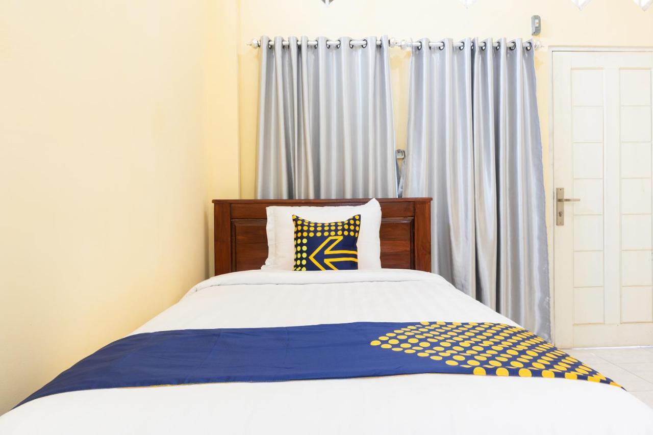 Spot On 2063 Bethania Residence Kupang  Esterno foto