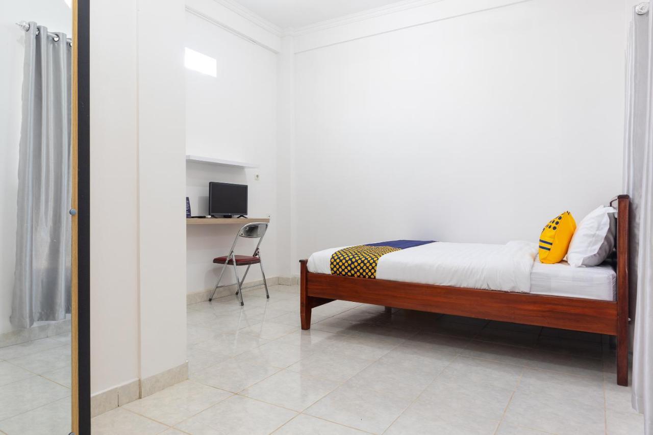 Spot On 2063 Bethania Residence Kupang  Esterno foto