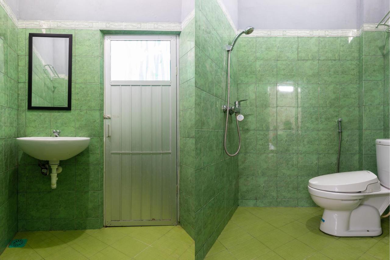 Spot On 2063 Bethania Residence Kupang  Esterno foto
