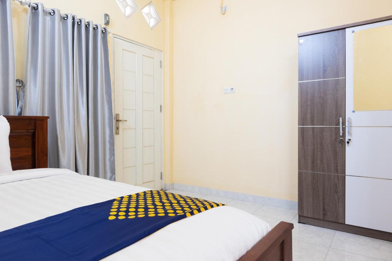 Spot On 2063 Bethania Residence Kupang  Esterno foto