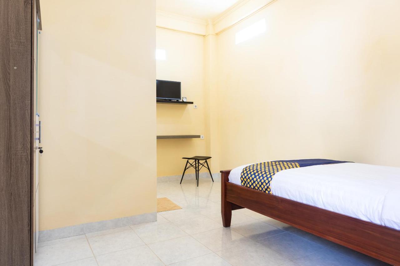 Spot On 2063 Bethania Residence Kupang  Esterno foto